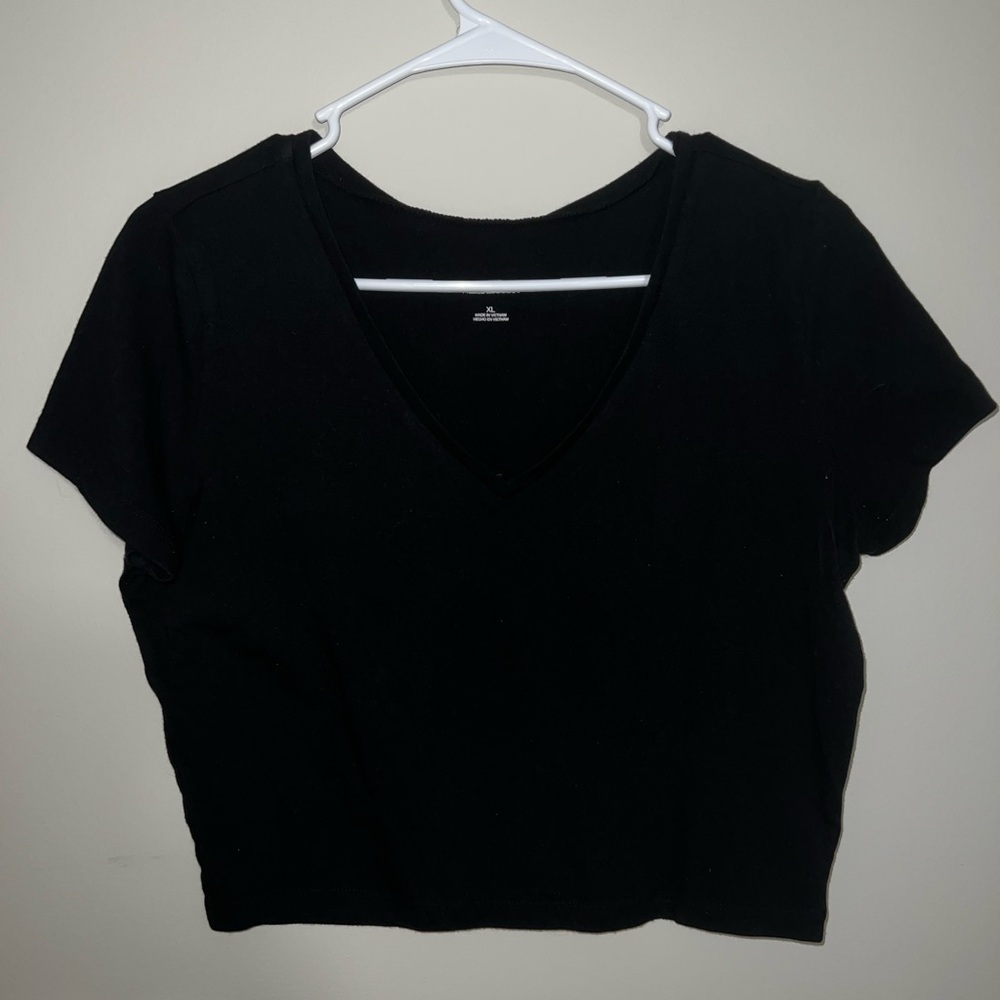 Black crop top t shirt